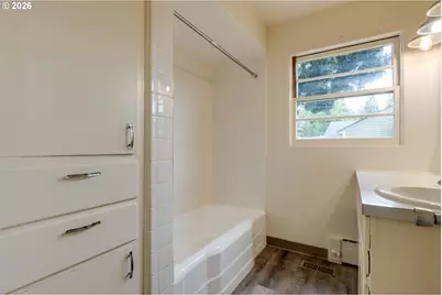 204 S Vernonia Rd, Saint Helens, OR 97051 - Photo 17