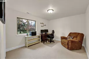 766 South 47th Place, Springfield, OR 97478 - Photo 31