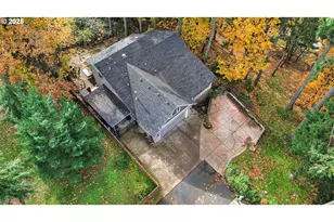 766 South 47th Place, Springfield, OR 97478 - Photo 3