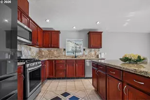 2922 SE Hillyard Rd, Gresham, OR 97080 - Photo 7