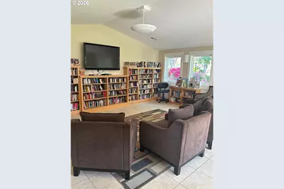 4800 Barger Dr #10, Eugene, OR 97402 - Photo 39