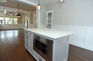 6225 N Greeley Ave, Portland, OR 97217 - Photo 13