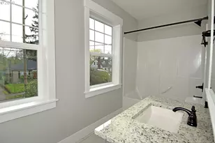 6225 N Greeley Ave, Portland, OR 97217 - Photo 31