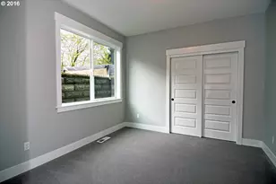 6225 N Greeley Ave, Portland, OR 97217 - Photo 29