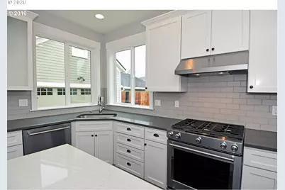6225 N Greeley Ave, Portland, OR 97217 - Photo 17