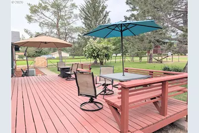 1805 Jasper St, Cove, OR 97824 - Photo 33