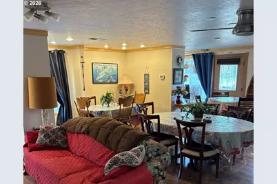 87991 Territorial Rd, Veneta, OR 97487 - Photo 11