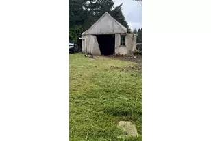 681 SE Port Ave, Lincoln City, OR 97367 - Photo 21