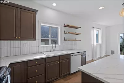 770 E McKinley St, Carlton, OR 97111 - Photo 11