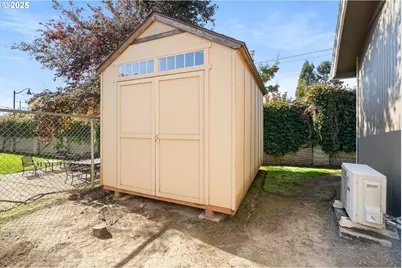 15705 NW Barkton St, Beaverton, OR 97006 - Photo 47