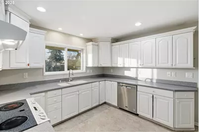 2308 NE 51st St, Vancouver, WA 98663 - Photo 9