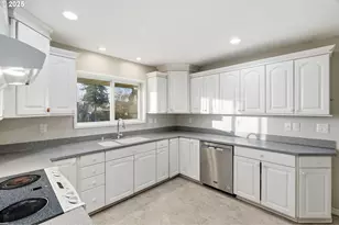 2308 NE 51st St, Vancouver, WA 98663 - Photo 9