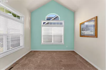 6625 Larissa Ln, Gladstone, OR 97027 - Photo 5