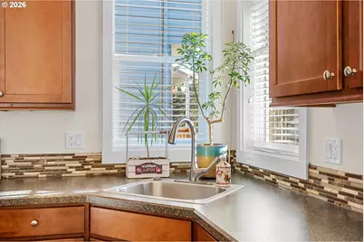 6625 Larissa Ln, Gladstone, OR 97027 - Photo 11