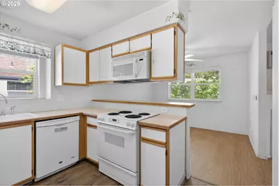 4736 W Powell Blvd, Gresham, OR 97030 - Photo 11
