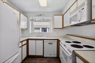 4736 W Powell Blvd, Gresham, OR 97030 - Photo 9