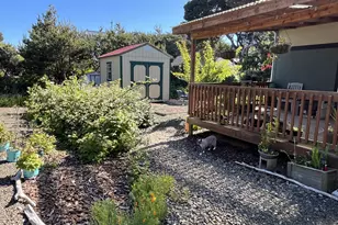 88380 2nd Ave, Florence, OR 97439 - Photo 5
