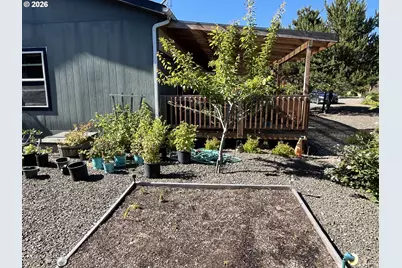 88380 2nd Ave, Florence, OR 97439 - Photo 3