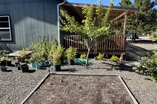 88380 2nd Ave, Florence, OR 97439 - Photo 3