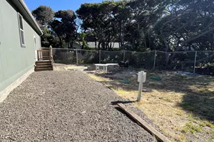 88380 2nd Ave, Florence, OR 97439 - Photo 21