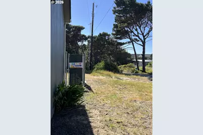 88380 2nd Ave, Florence, OR 97439 - Photo 23