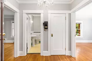 2083 NW Johnson St, Portland, OR 97209 - Photo 7