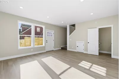 5220 SE Ramona St, Portland, OR 97206 - Photo 9