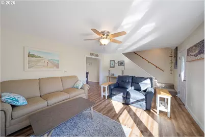 815 Broadway Ave, Winchester Bay, OR 97467 - Photo 17