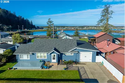815 Broadway Ave, Winchester Bay, OR 97467 - Photo 1
