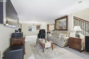 16867 Wight Ln, Lake Oswego, OR 97035 - Photo 5