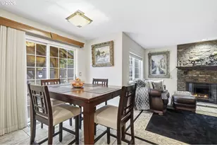 16867 Wight Ln, Lake Oswego, OR 97035 - Photo 15