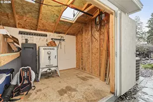 16867 Wight Ln, Lake Oswego, OR 97035 - Photo 21