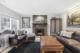 16867 Wight Ln, Lake Oswego, OR 97035 - Photo 19