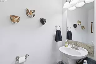 16867 Wight Ln, Lake Oswego, OR 97035 - Photo 21