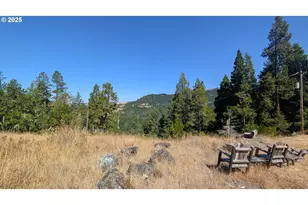 900 Old Cabin Dr, Glide, OR 97443 - Photo 5