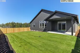 656 NE Trillium Dr, Estacada, OR 97023 - Photo 41