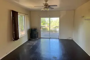 596 E 7th St, Coquille, OR 97423 - Photo 7