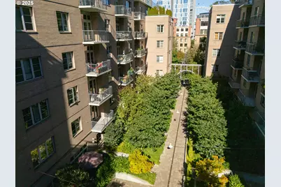 1130 NW 12th Ave #214, Portland, OR 97209 - Photo 31