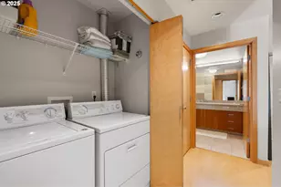 1130 NW 12th Ave, Portland, OR 97209 - Photo 25