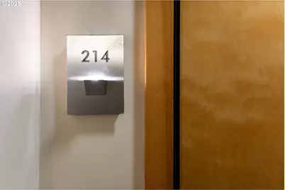 1130 NW 12th Ave #214, Portland, OR 97209 - Photo 7