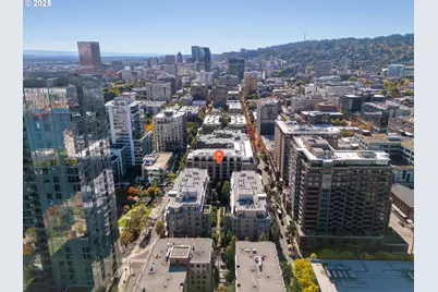 1130 NW 12th Ave #214, Portland, OR 97209 - Photo 39