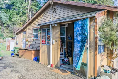 1266 S 14th St, Coos Bay, OR 97420 - Photo 15