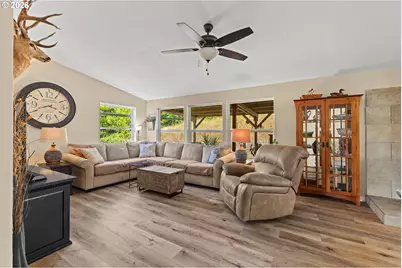 97733 Gravelford Ln, Myrtle Point, OR 97458 - Photo 21