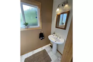 783 NW Thomas Ct, McMinnville, OR 97128 - Photo 9