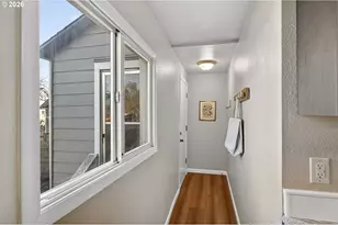 2028 SE Brooklyn St, Portland, OR 97202 - Photo 9