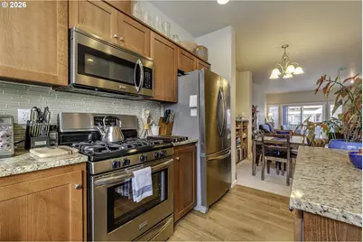 187 NE 80th Ave, Hillsboro, OR 97006 - Photo 17