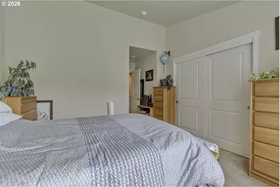 187 NE 80th Ave, Hillsboro, OR 97006 - Photo 23