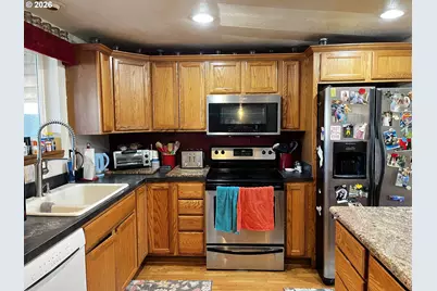 1890 37th St, Florence, OR 97439 - Photo 17