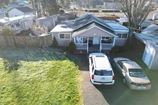 1890 37th St, Florence, OR 97439 - Photo 3