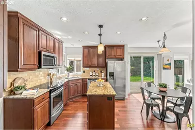 10240 SW Wasco Way, Tualatin, OR 97062 - Photo 9